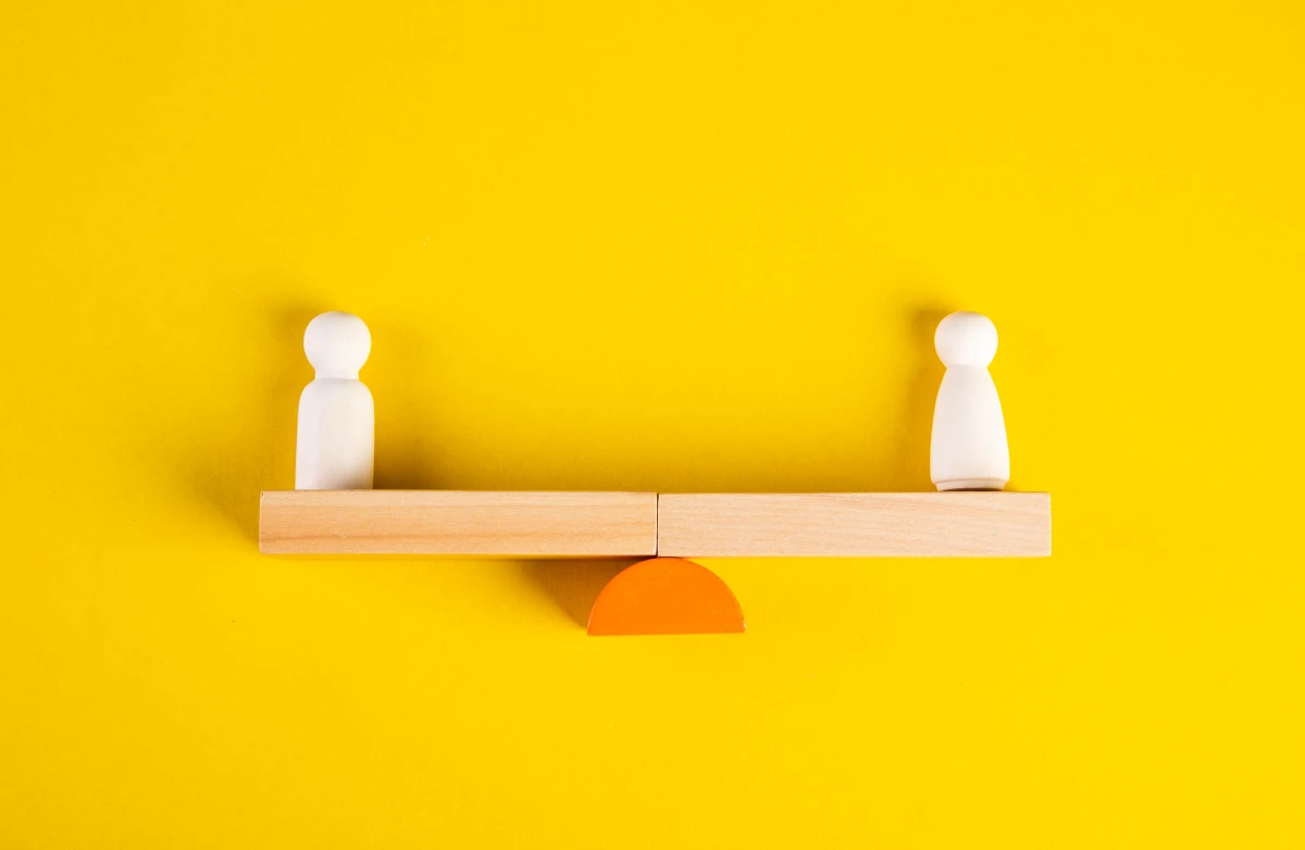 Le droit au travail et l'équité salariale : vers une société plus juste ?